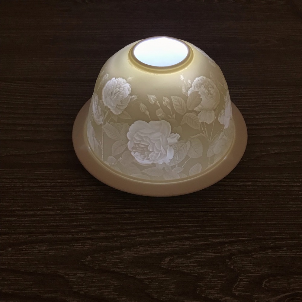 NWT lithophane luminaries flower candle holder - Picture 3 of 4